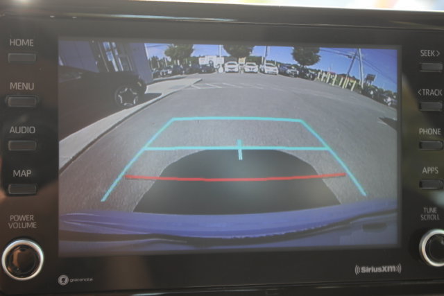 Used 2022 Toyota Corolla LE FWD image 9