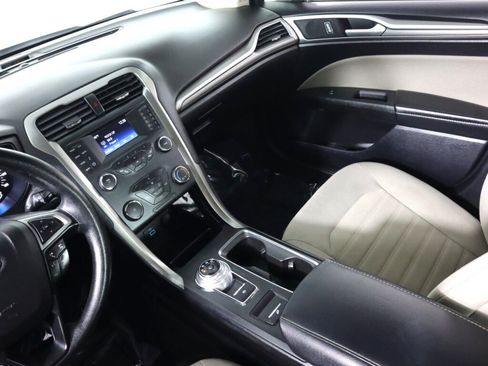 Used 2019 Ford Fusion S FWD image 31