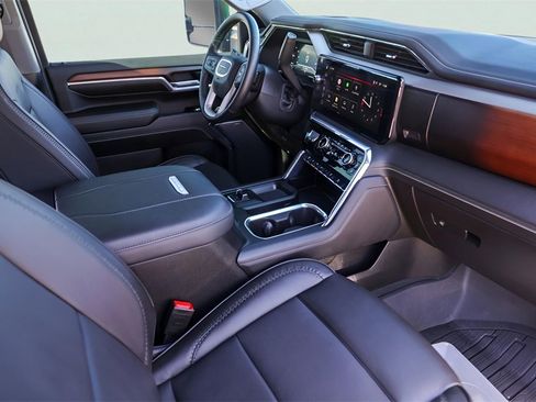 Used 2024 GMC Sierra 2500 Denali w/ Denali Reserve Package image 32