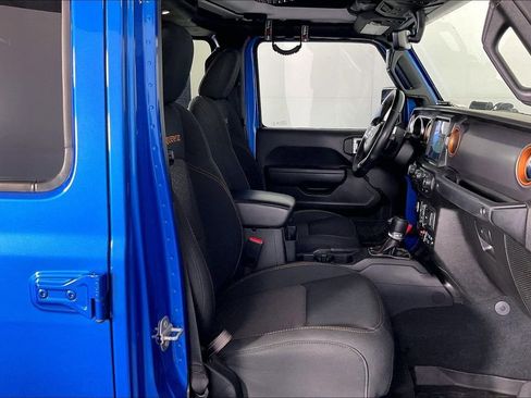 Used 2022 Jeep Gladiator Mojave w/ Trailer Tow Package image 10