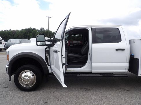 Used 2024 Ford F550 4x4 Crew Cab Super Duty w/ XLT Value Package image 14