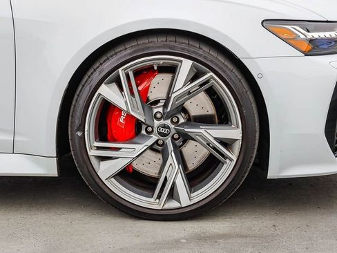 Used 2021 Audi RS 6 w/ Executive Package AWD/4WD image 11
