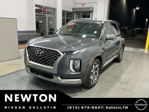Used 2022 Hyundai Palisade Calligraphy FWD image 3