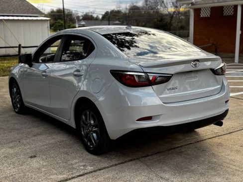 Used 2019 Toyota Yaris LE image 2