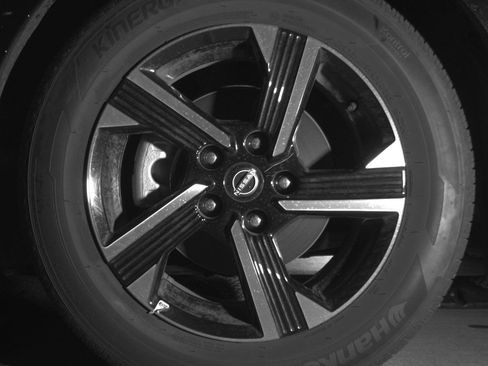 Used 2025 Nissan Sentra SV FWD image 12