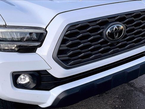 Used 2023 Toyota Tacoma TRD Off-Road image 27