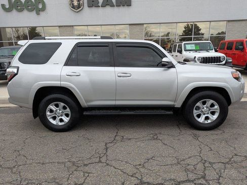 Used 2022 Toyota 4Runner SR5 Premium w/ Moonroof Package image 9