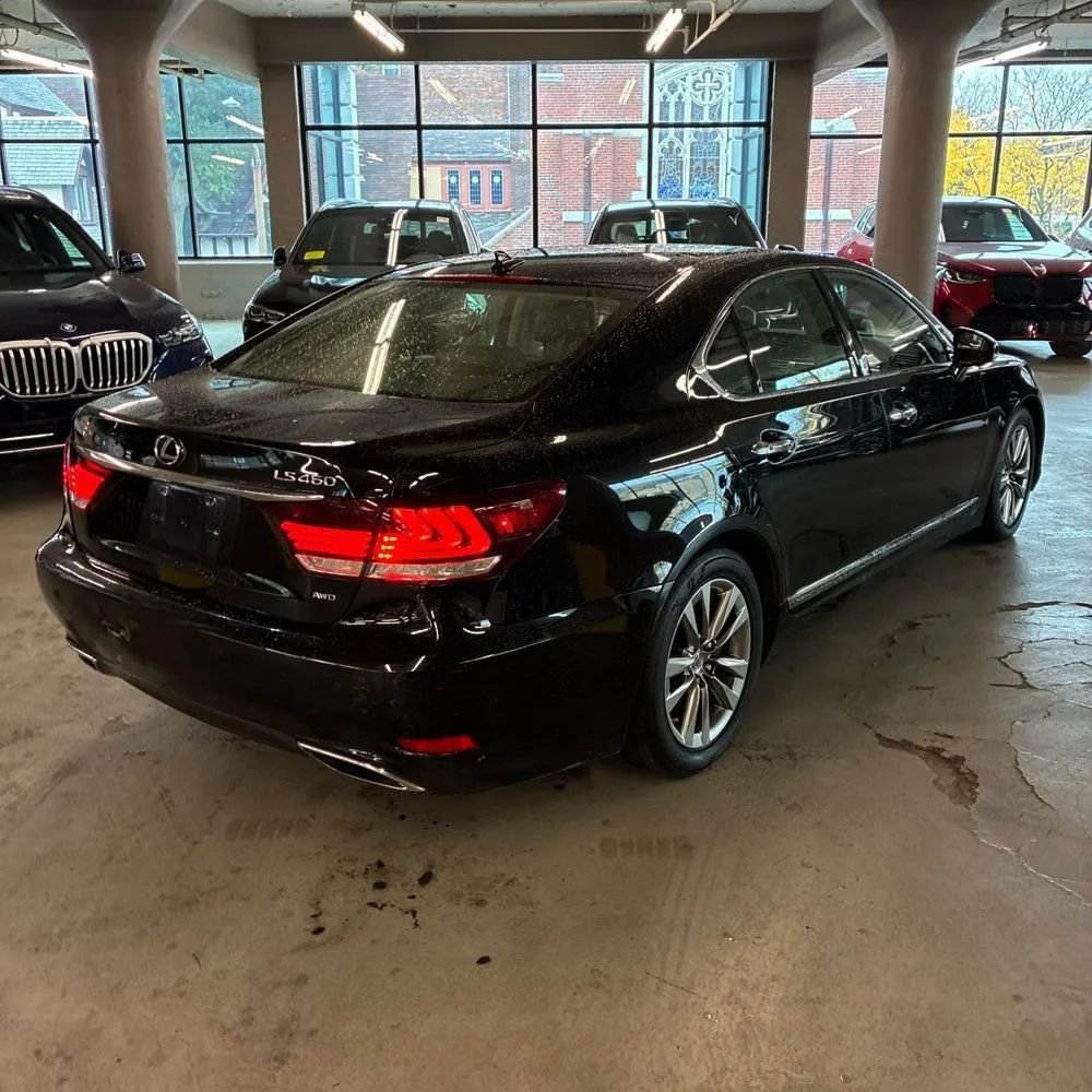 Used 2013 Lexus LS 460 AWD w/ Comfort Pkg image 8