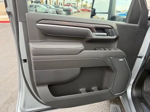 New 2026 GMC Sierra 2500 SLT w/ Max Trailering Package image 19