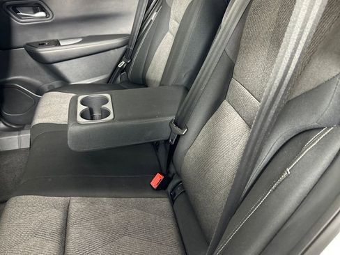 Used 2024 Nissan Rogue SV image 17