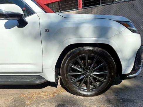 Used 2025 Lexus LX 700h F Sport AWD/4WD image 35