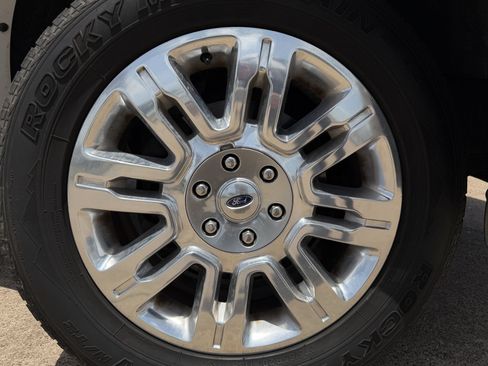 Used 2013 Ford F150 Platinum AWD/4WD image 10
