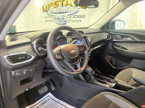 Used 2021 Chevrolet TrailBlazer LT w/ Convenience Package AWD/4WD image 18