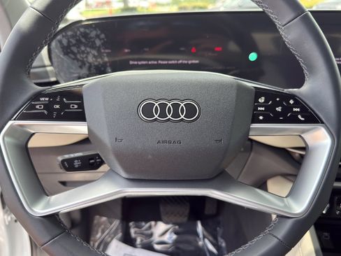 Used 2025 Audi Q5 Premium w/ Convenience Package AWD/4WD image 17