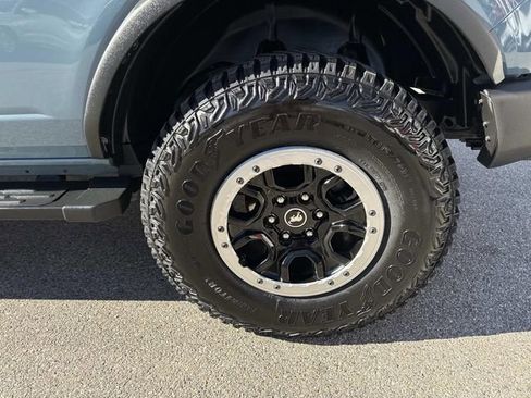 Used 2021 Ford Bronco Outer Banks w/ Sasquatch Package image 9