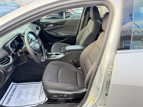 Used 2022 Chevrolet Malibu LT image 12