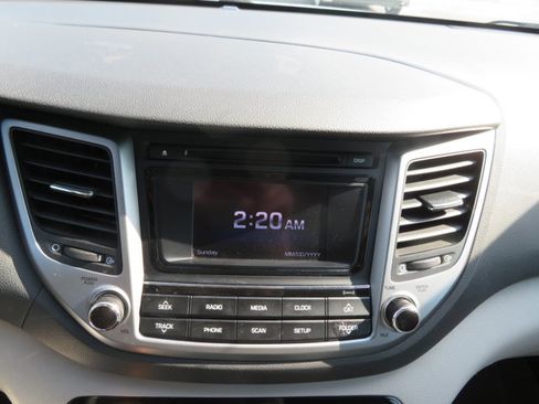 Used 2017 Hyundai Tucson SE image 26