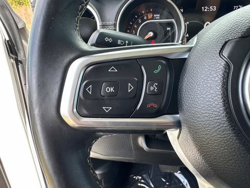 Used 2019 Jeep Wrangler Unlimited Sahara w/ Dual Top Group image 32