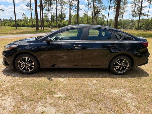 Used 2024 Kia Forte LXS FWD image 2