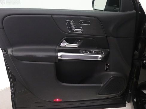 Certified 2023 Mercedes-Benz GLB 250 image 20