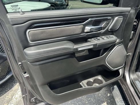 Used 2022 RAM 1500 Laramie AWD/4WD image 19
