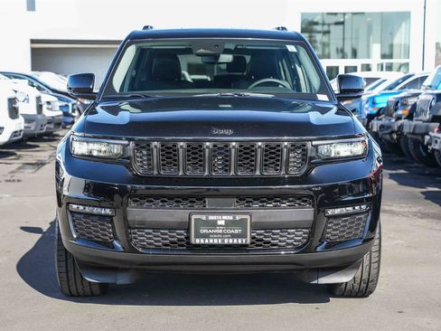 Used 2023 Jeep Grand Cherokee L Limited w/ Black Appearance Package image 2