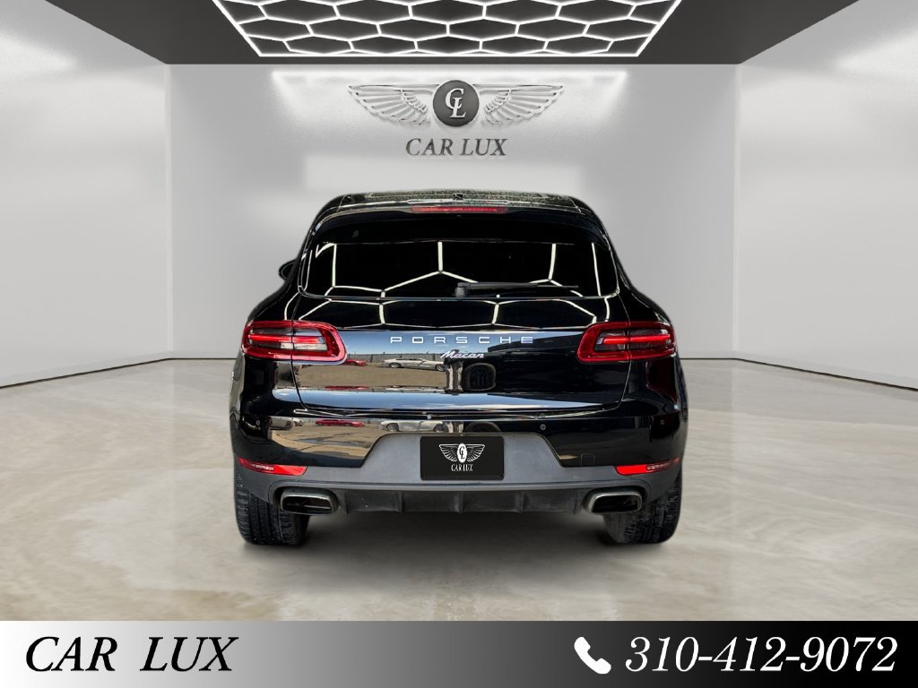 Used 2018 Porsche Macan Sport Edition AWD/4WD image 4