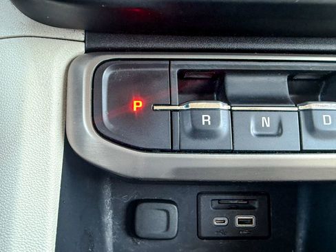Used 2020 GMC Acadia Denali w/ Technology Package AWD/4WD image 39