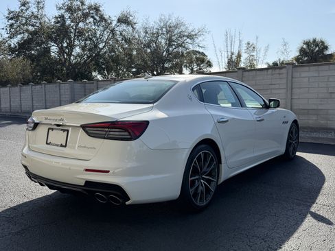 Used 2022 Maserati Quattroporte GT image 6