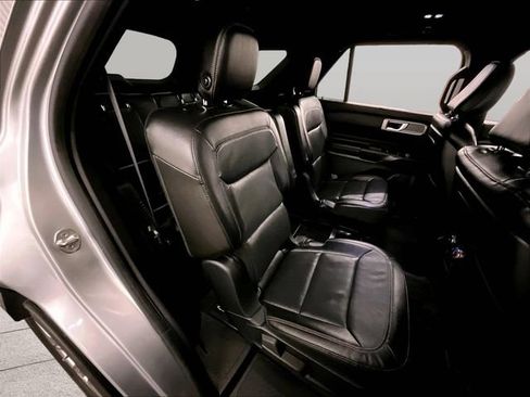 Used 2020 Ford Explorer Limited AWD/4WD image 27