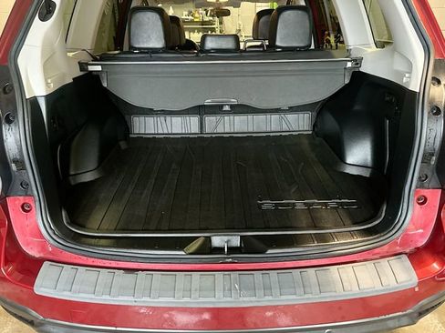 Used 2017 Subaru Forester 2.5i Touring image 28