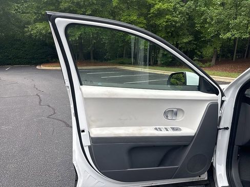 Used 2024 Hyundai Ioniq 5 SEL RWD image 11