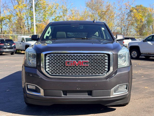 Used 2015 GMC Yukon XL SLT w/ Open Road Package AWD/4WD image 3