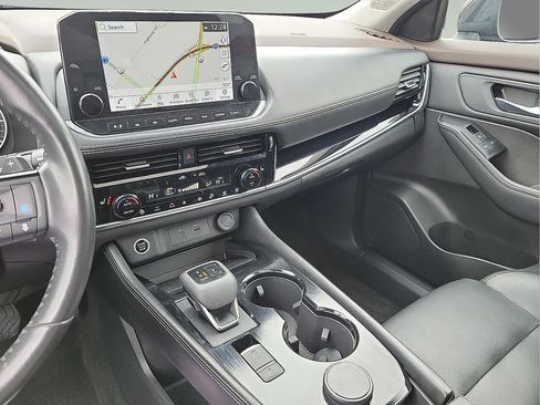 Used 2023 Nissan Rogue SL w/ SL Premium Package image 20