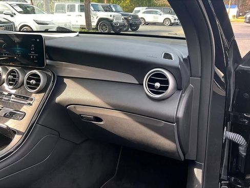 Certified 2022 Mercedes-Benz GLC 300 image 18