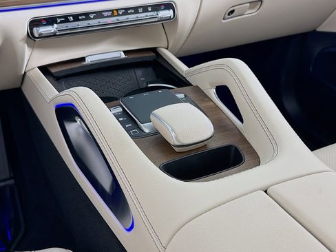 New 2026 Mercedes-Benz GLE 450e 4MATIC image 5