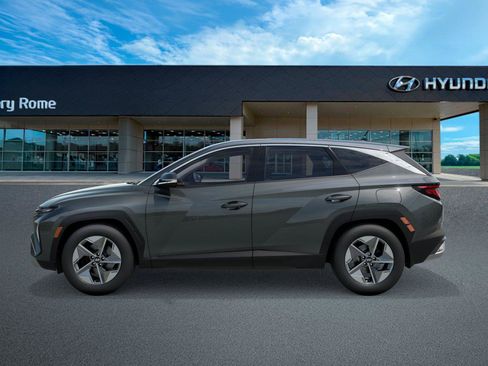 New 2026 Hyundai Tucson SEL w/ Tow & Go Package AWD/4WD image 3