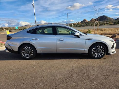 New 2026 Hyundai Sonata SEL image 3