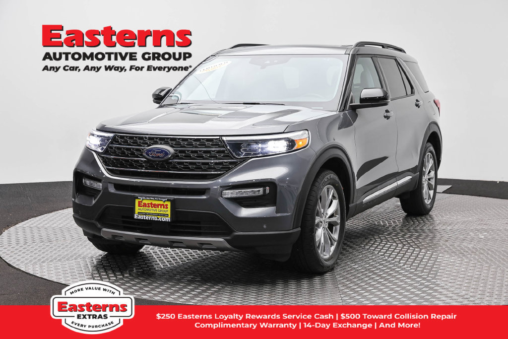 Used 2024 Ford Explorer XLT w/ Equipment Group 202A AWD/4WD image 1