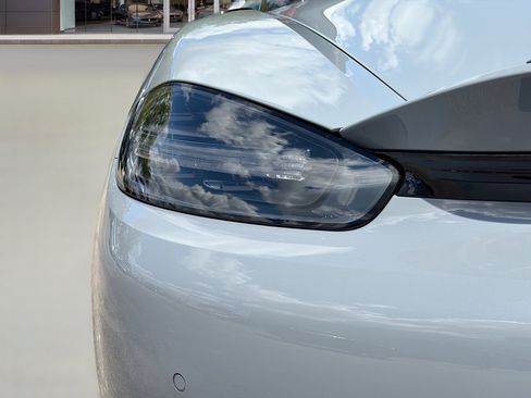 Used 2024 Porsche 718 Boxster Spyder RS RWD image 10