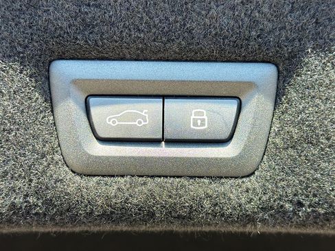 New 2026 BMW 760i xDrive image 13