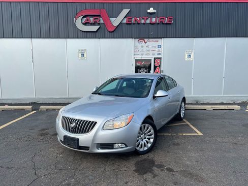 Used 2011 Buick Regal CXL image 1