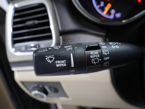 Used 2014 Jeep Grand Cherokee Limited AWD/4WD image 35
