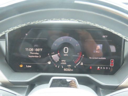 Used 2025 GMC Acadia Denali w/ Super Cruise Package FWD image 28