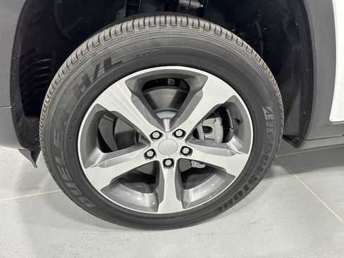 New 2024 Jeep Grand Cherokee Limited 4xe image 39