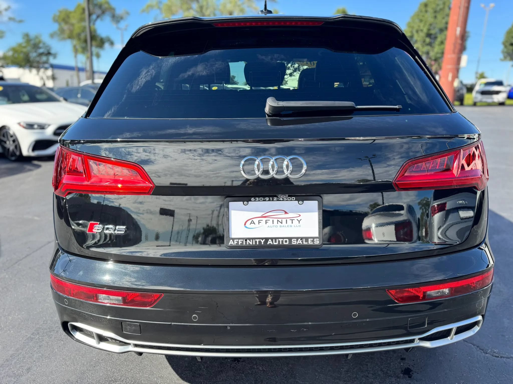 Used 2018 Audi SQ5 Prestige w/ Prestige Package AWD/4WD image 4