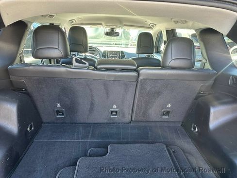 Used 2019 Jeep Cherokee Limited AWD/4WD image 20
