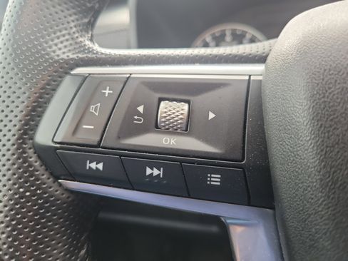 Used 2024 Mitsubishi Outlander SE image 23