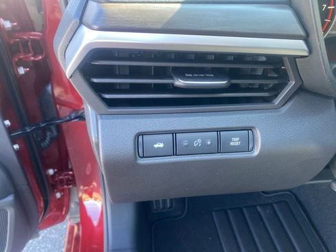 New 2025 Nissan Altima 2.5 SV w/ SV Premium Package image 18