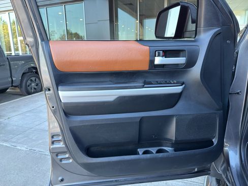 Used 2018 Toyota Tundra SR5 image 13
